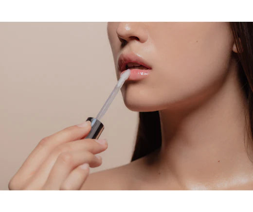 5 astuces pour des lèvres plus pulpeuses sans injections...